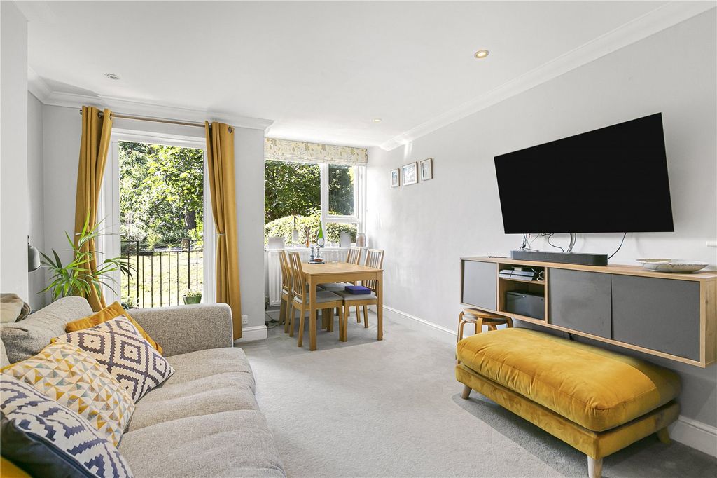 Property photo 2 of 16 Reception Room