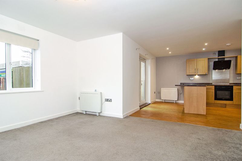 Property photo 2 of 14 Photo 11