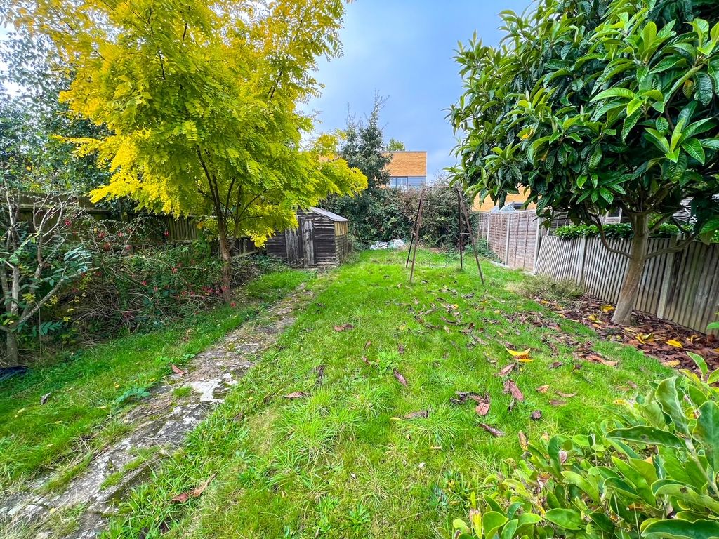 Property photo 3 of 11