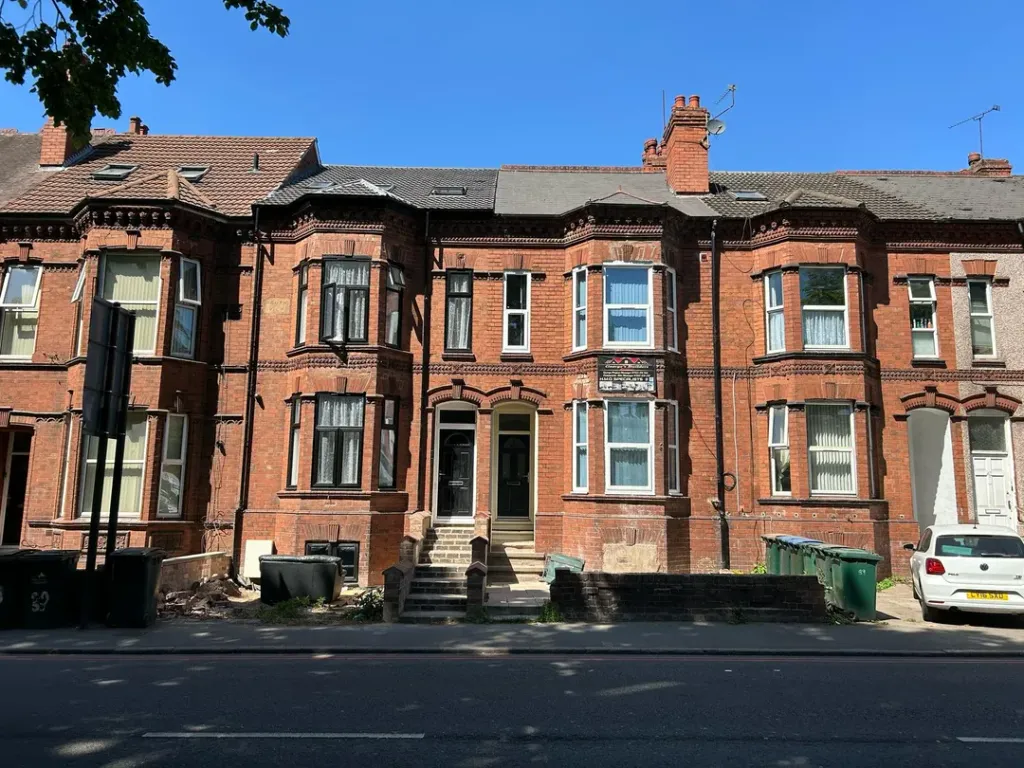 Property photo 1 of 11