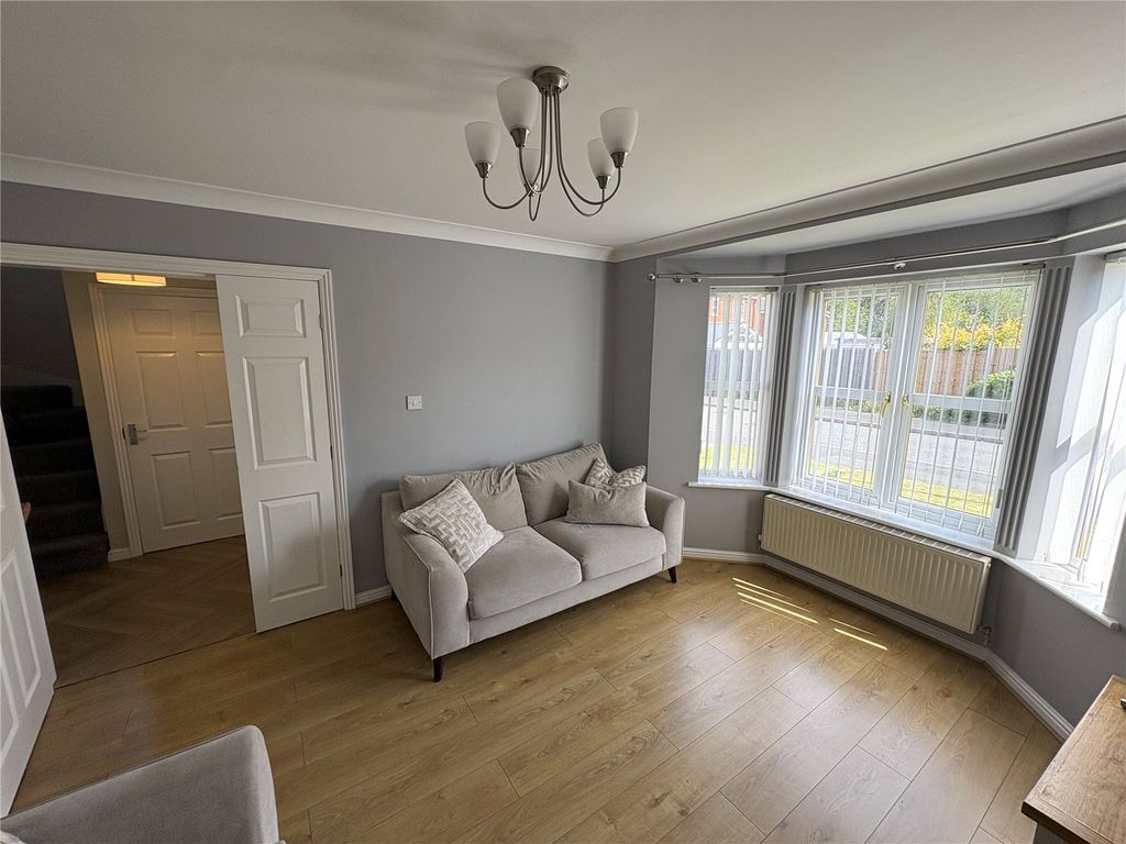 Property photo 2 of 19 Picture No. 09