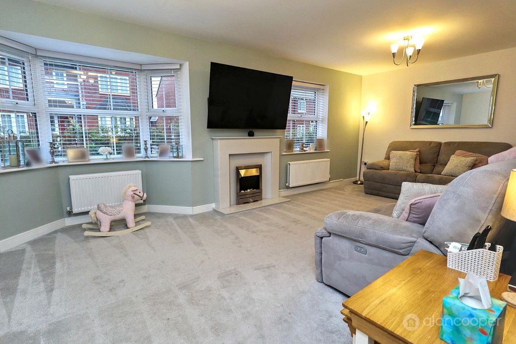 Property photo 2 of 39 4969632