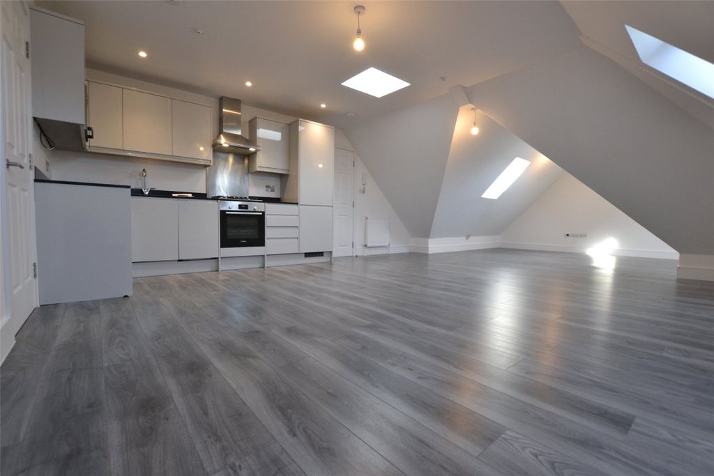 Property photo 2 of 19 Picture No. 09