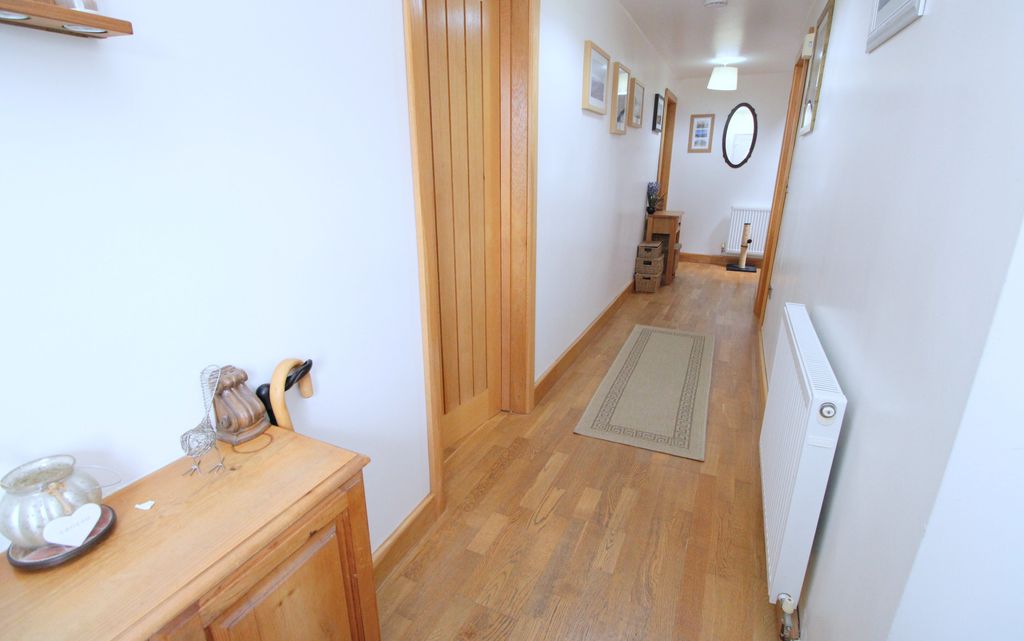 Property photo 3 of 30