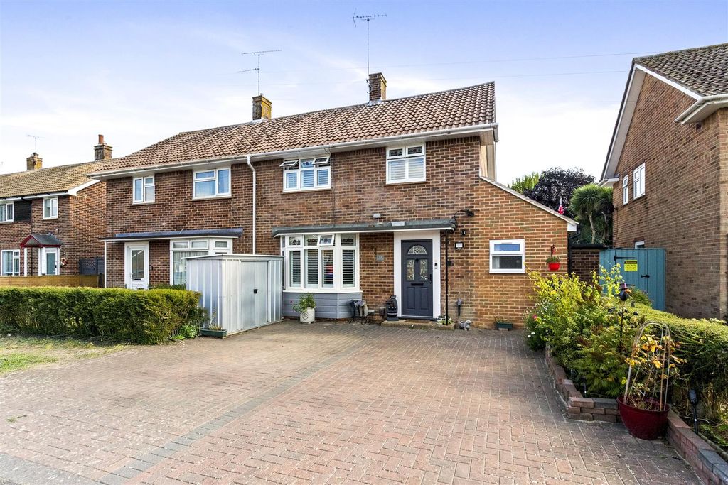 Property photo 1 of 19 23 Palmerston Avenue-019.Jpg