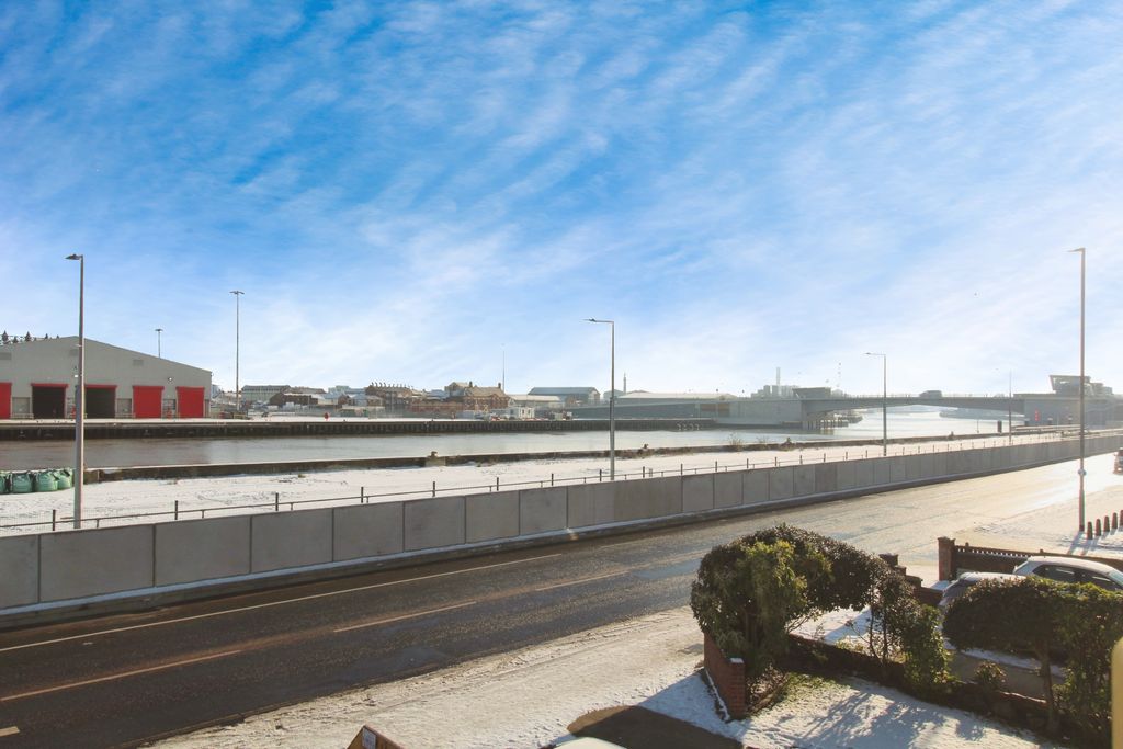 Property photo 3 of 18 View