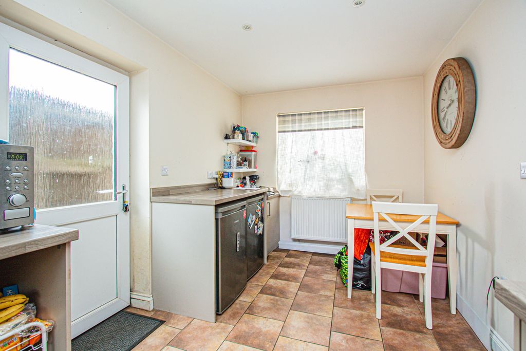 Property photo 3 of 14 Gallery