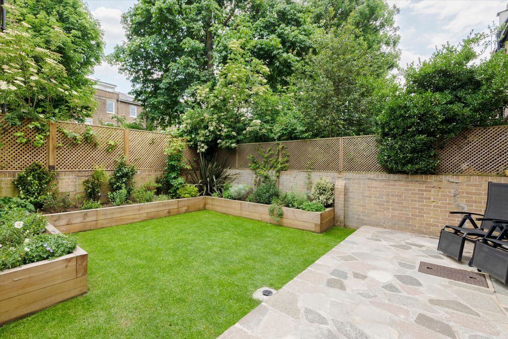 Property photo 2 of 24 Image