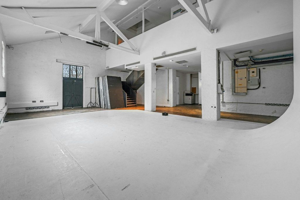 Property photo 3 of 10 MD-Bc-10Springplace-10.Jpg