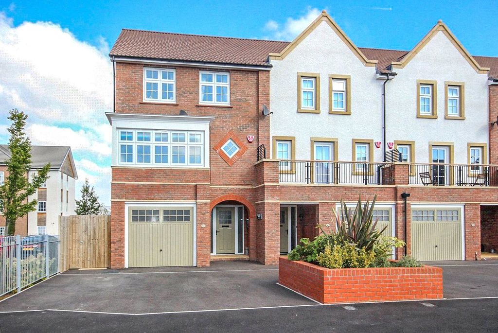 Property photo 3 of 22 Picture No. 01