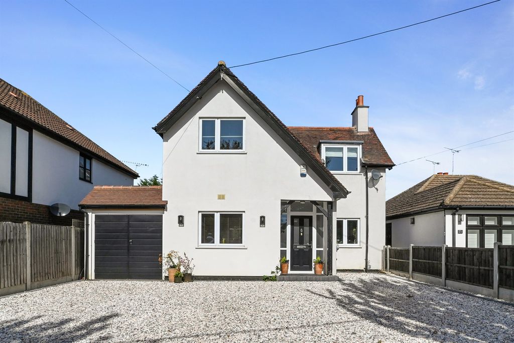 Property photo 1 of 25 Kings Gardens