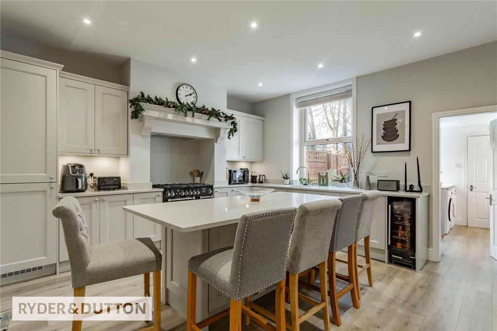 Property photo 2 of 18 Picture 2