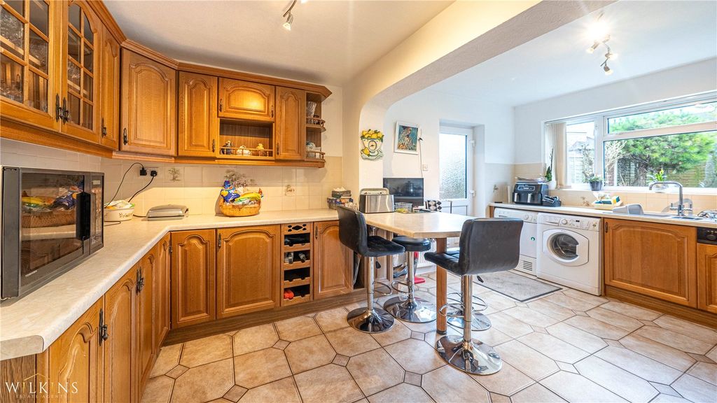 Property photo 3 of 26 Picture No. 14