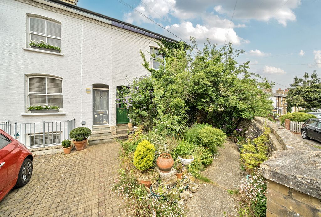 Property photo 1 of 17 1288055-2-682d9c8...