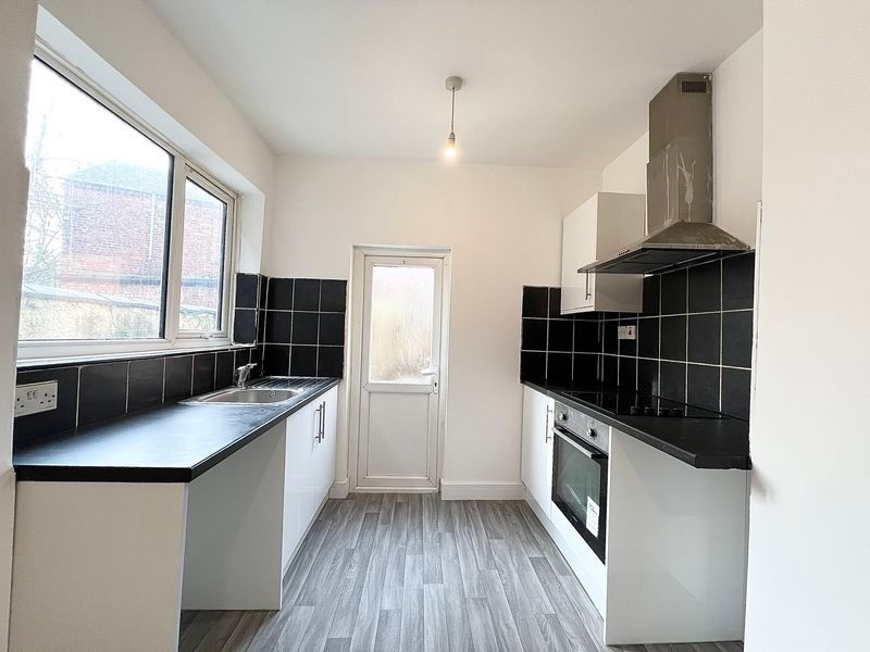 Property photo 2 of 8 Photo 6