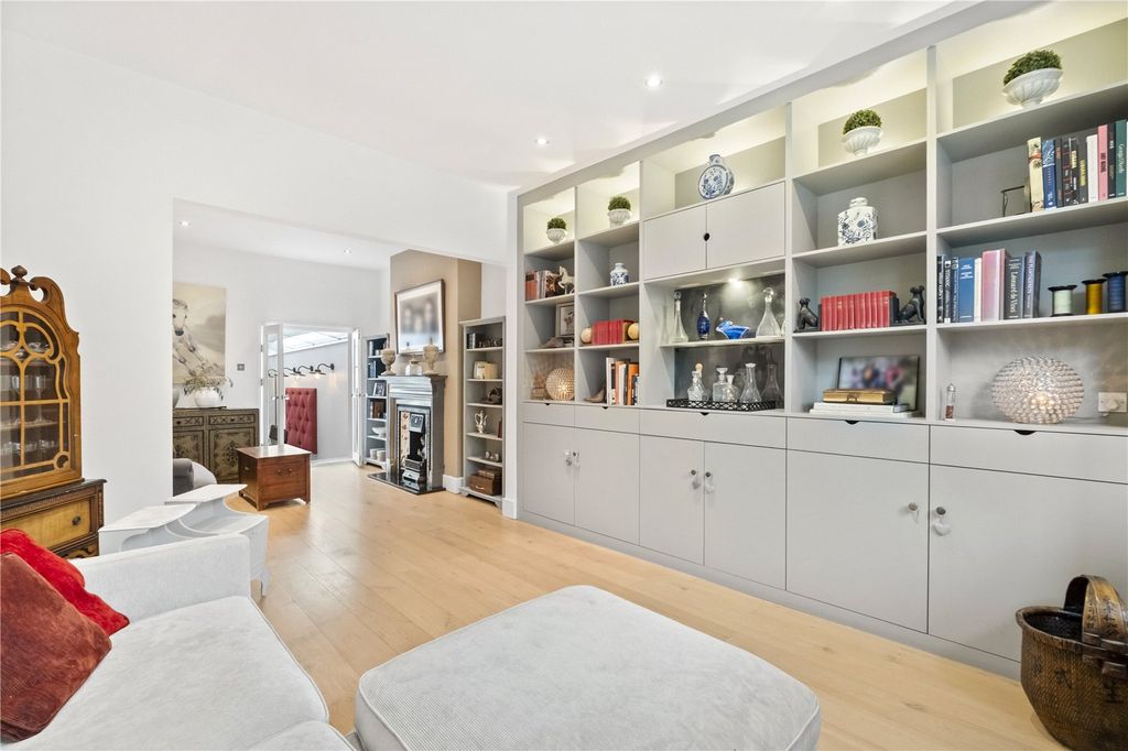 Property photo 3 of 16 Reception Room