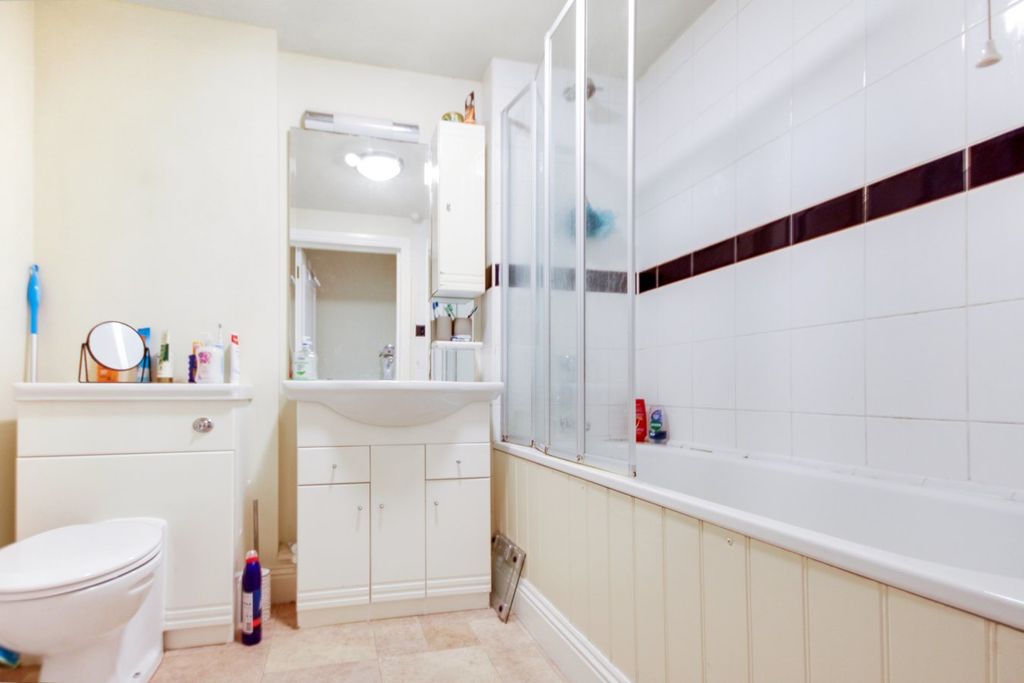 Property photo 3 of 6