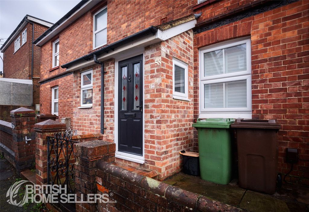 Property photo 2 of 27 Picture No. 30