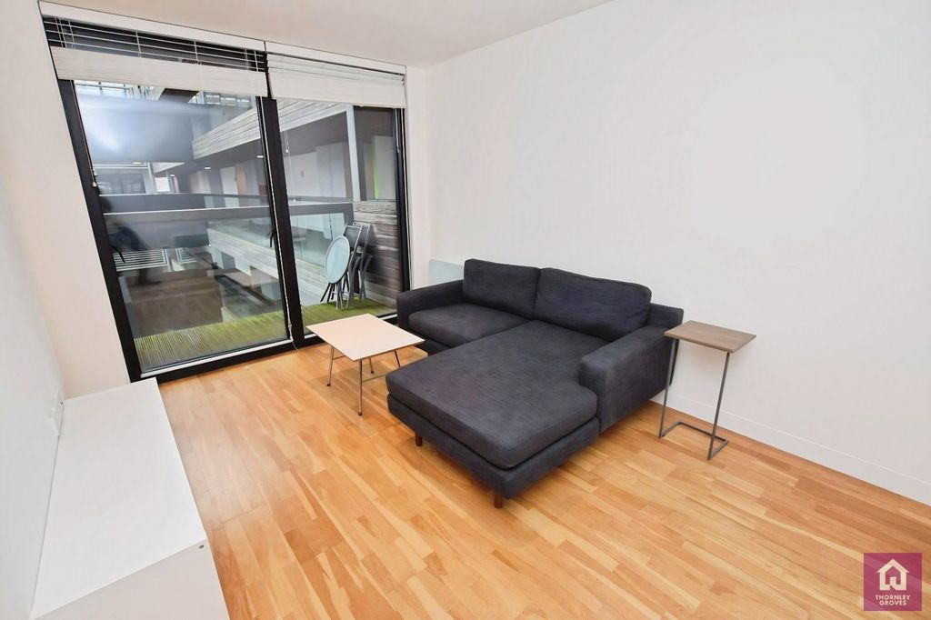 Property photo 2 of 11 Picture No. 20