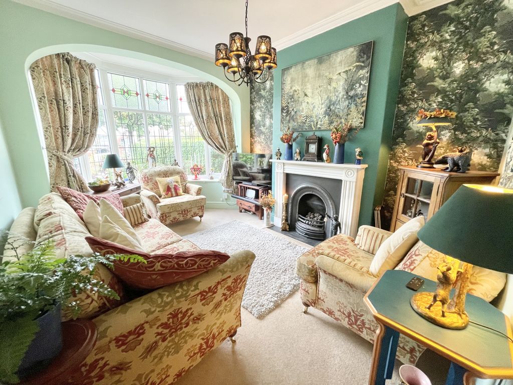 Property photo 2 of 30