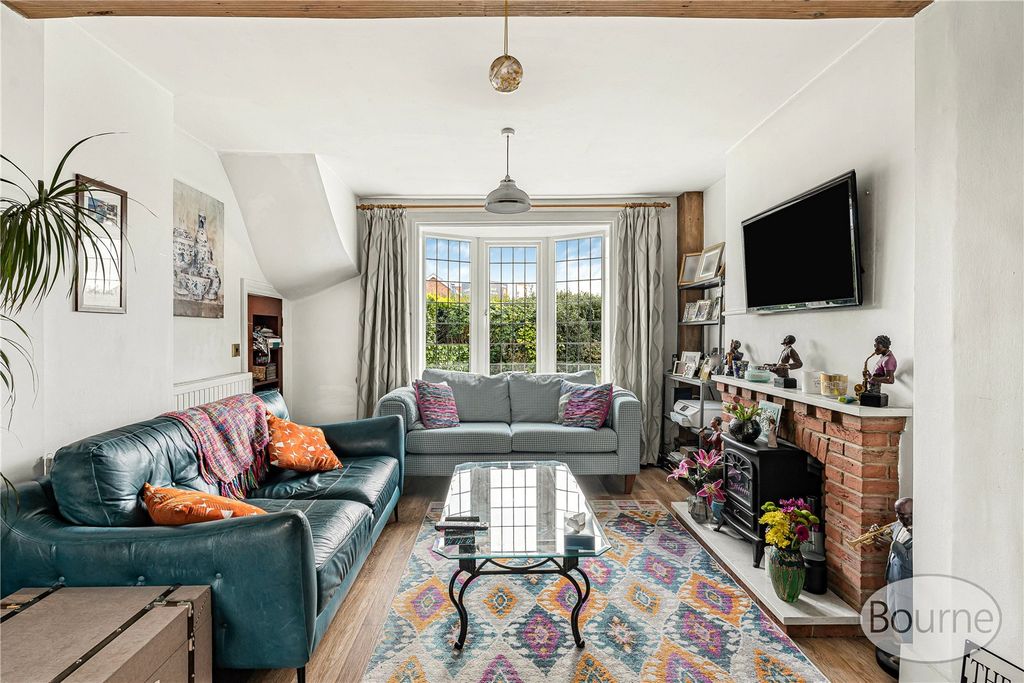 Property photo 2 of 18 Picture No. 25