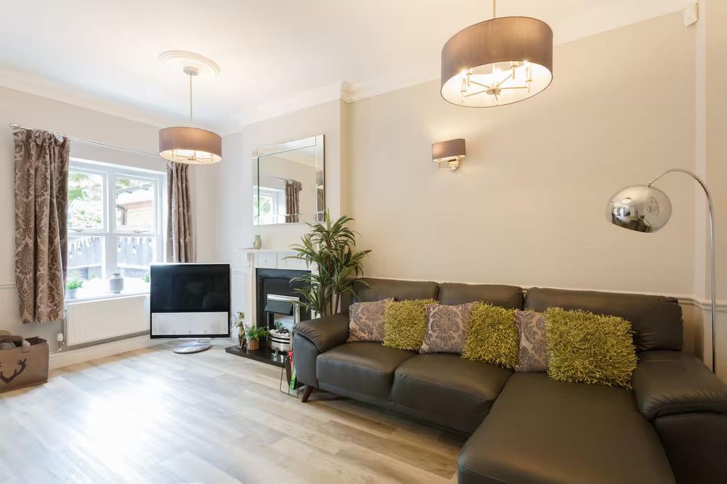 Property photo 2 of 21 72Cef5c2-6641-43Fb-A444-Cbd8Ca302c82.Jpg
