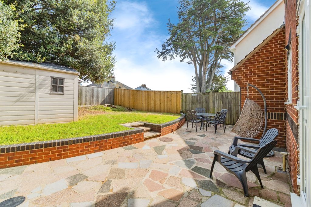 Property photo 3 of 17