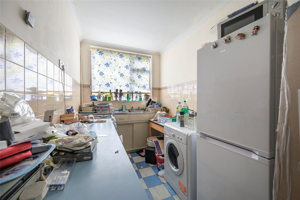 Property photo 3 of 18 Picture No. 04