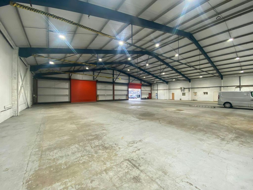 Property photo 2 of 11 Gfzy4856.Jpg
