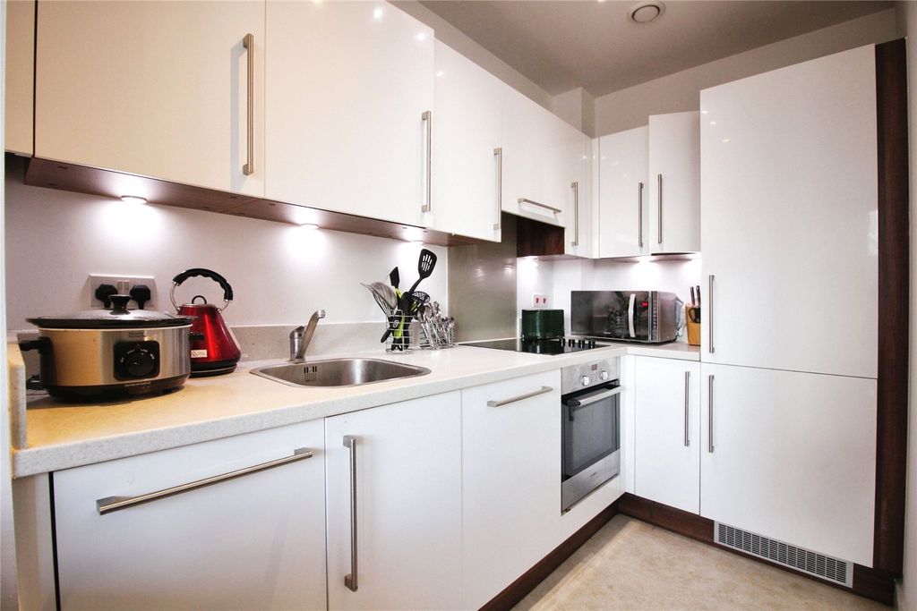 Property photo 3 of 6 Picture No. 08