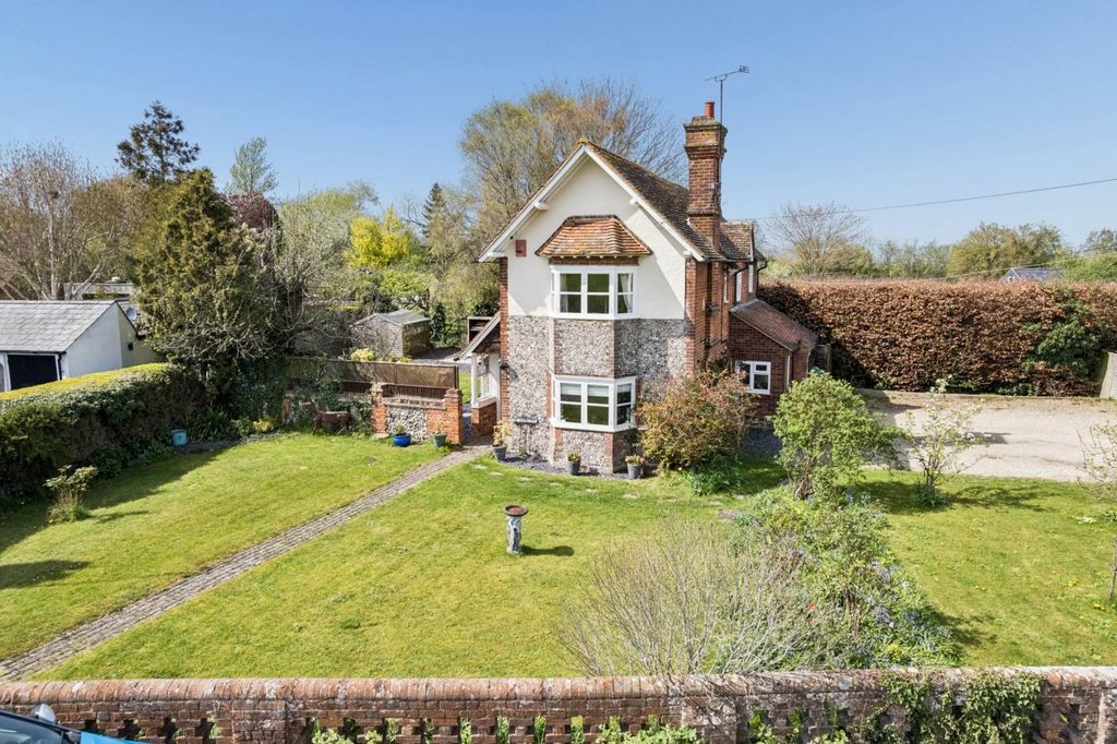 Property photo 2 of 34