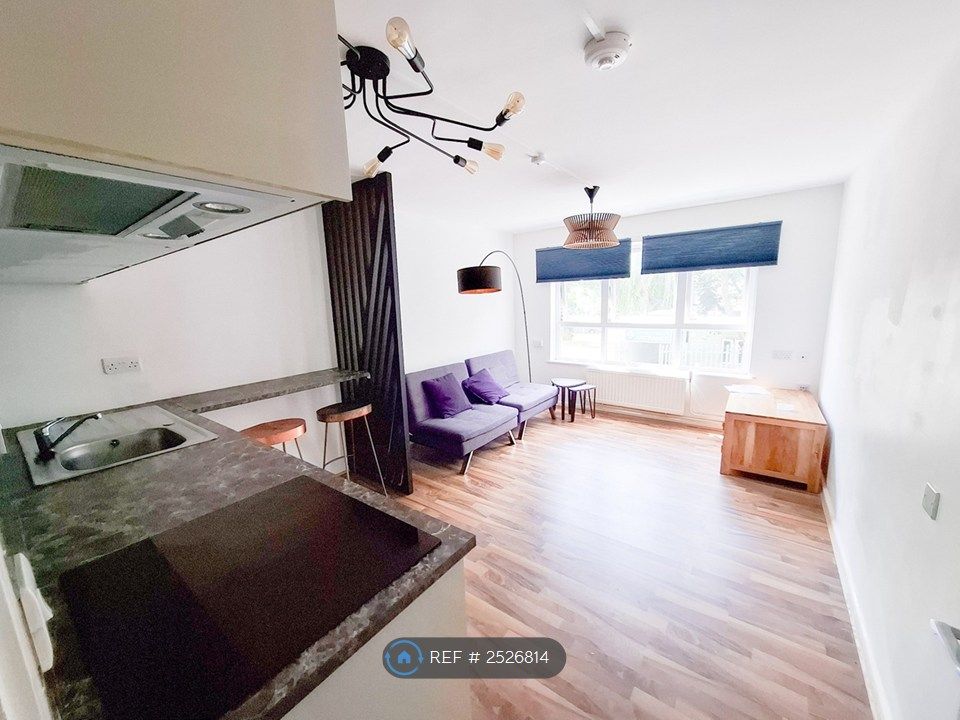 Property photo 3 of 14