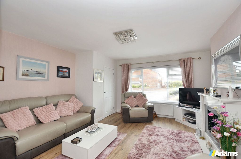 Property photo 2 of 23