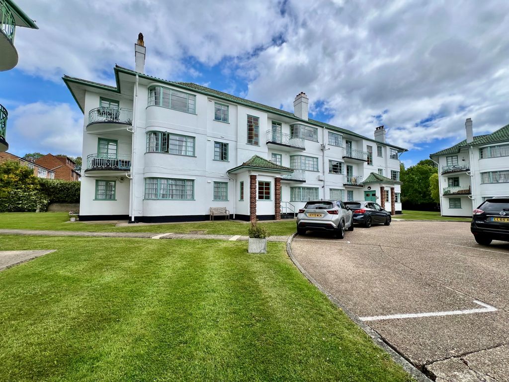Property photo 1 of 11 Capel