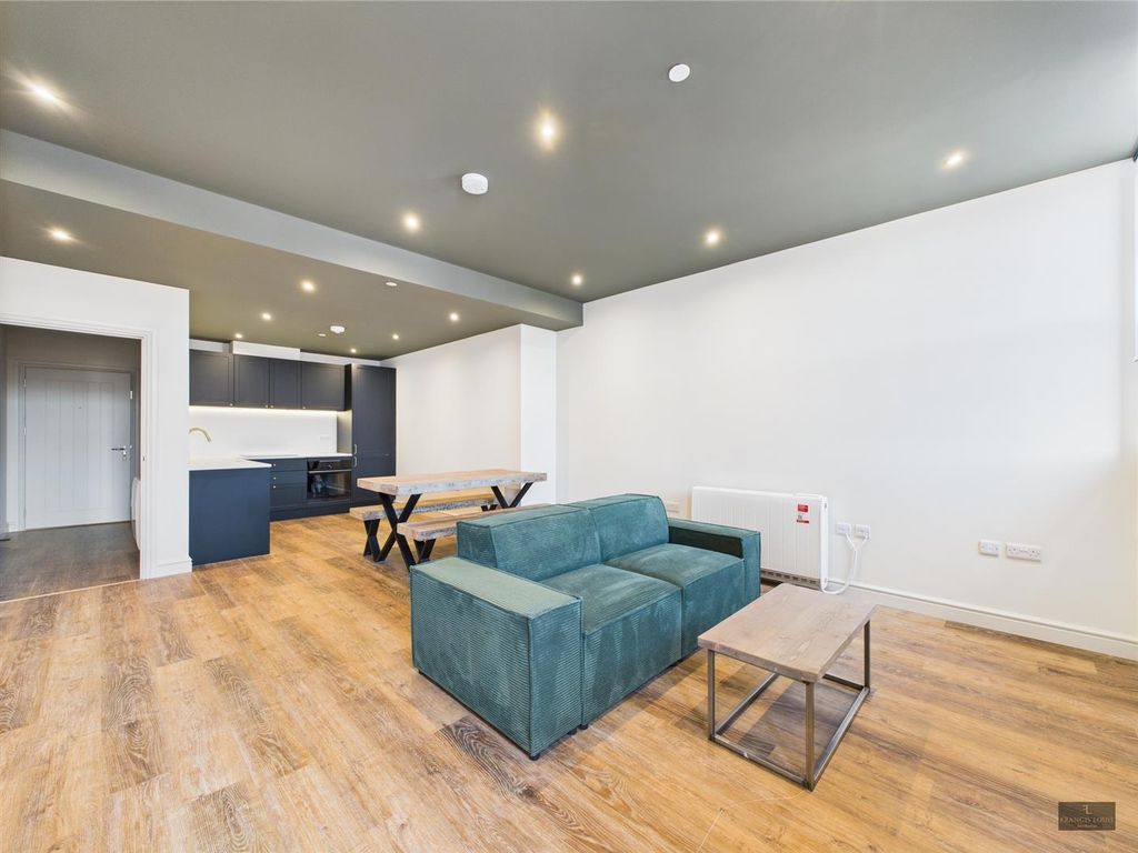Property photo 2 of 7 Cam02887G0-Pr0446-Still003.Jpg