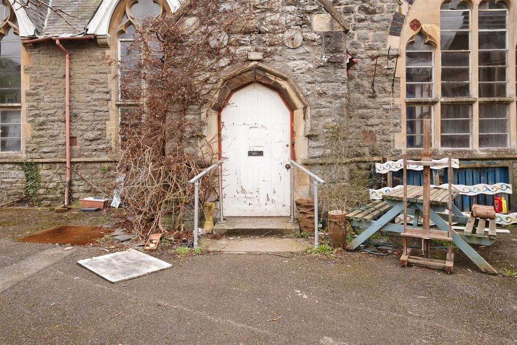 Property photo 3 of 19 Theoldschool-06.Jpg