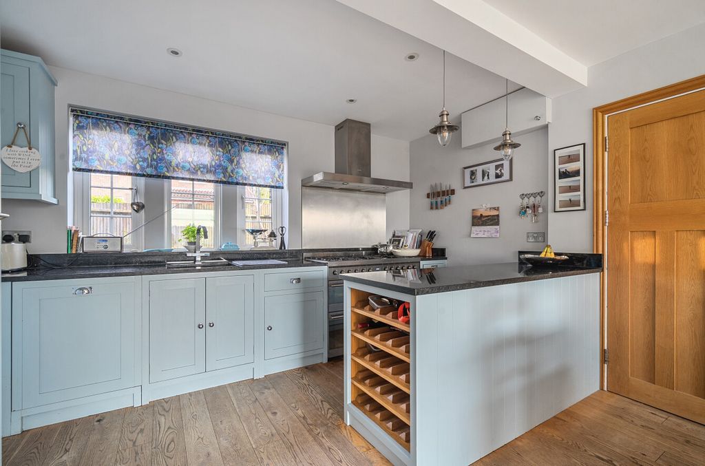 Property photo 2 of 36 1420740-20-69A71c...