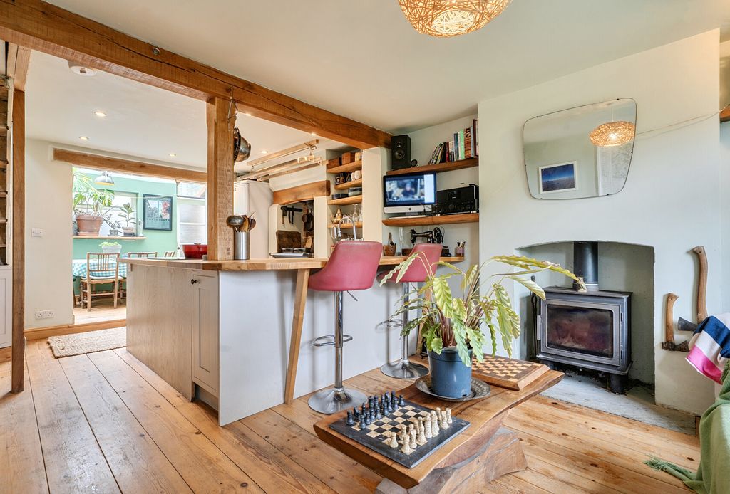 Property photo 1 of 25 1471667-10-6A22d3...