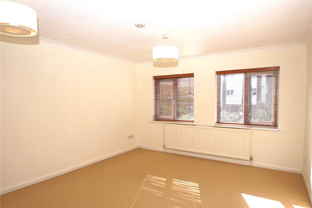 Property photo 3 of 9 Picture No. 21