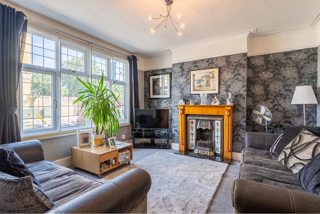 Property photo 1 of 23 5280432
