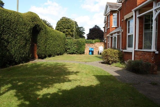 Property photo 1 of 6 Outside