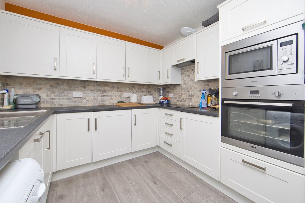 Additional image 4 of 2 bed flat for salePrince William Court, The Marina, Deal, Kent CT14