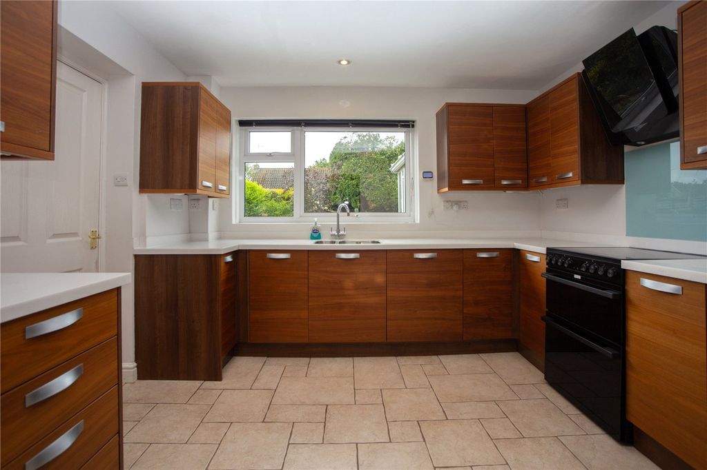 Property photo 1 of 20 Picture No. 27