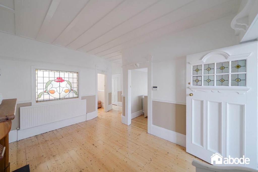 Property photo 3 of 30 Dsc02135-Hdr.Jpg