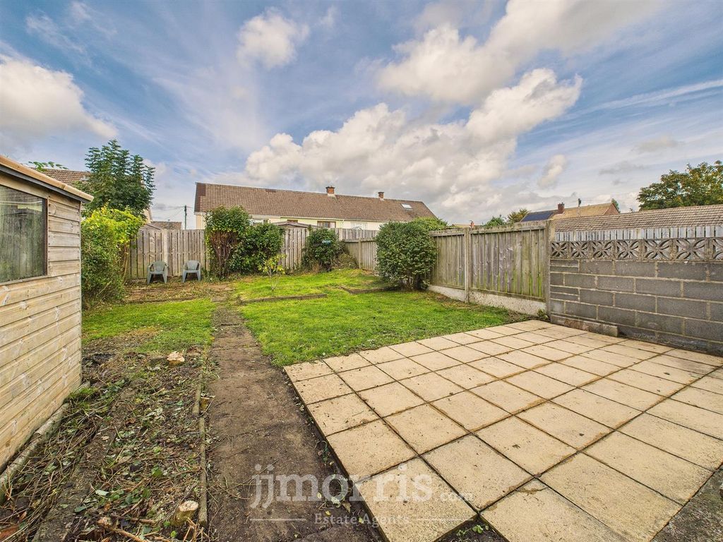 Property photo 3 of 22 Externally