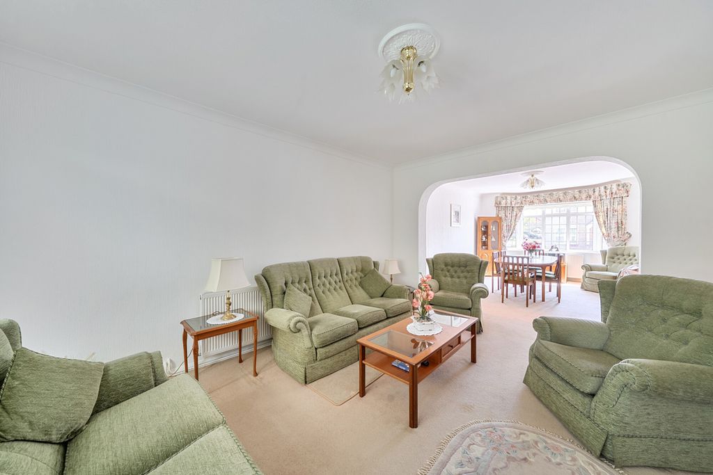 Property photo 2 of 20 1483823-18-6A3d07...