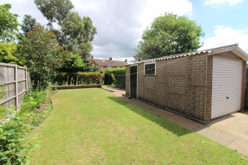 Property photo 2 of 13