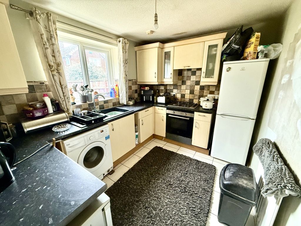 Property photo 3 of 6 Img_0743