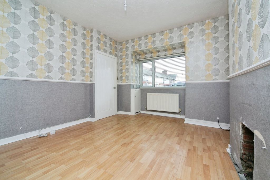 Property photo 3 of 16