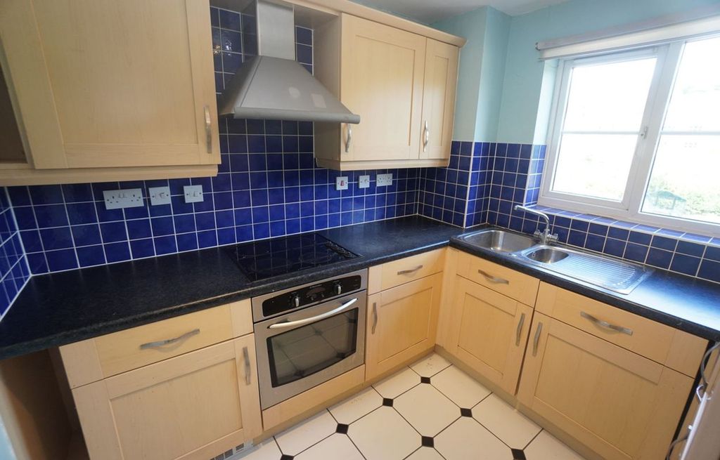Property photo 3 of 16